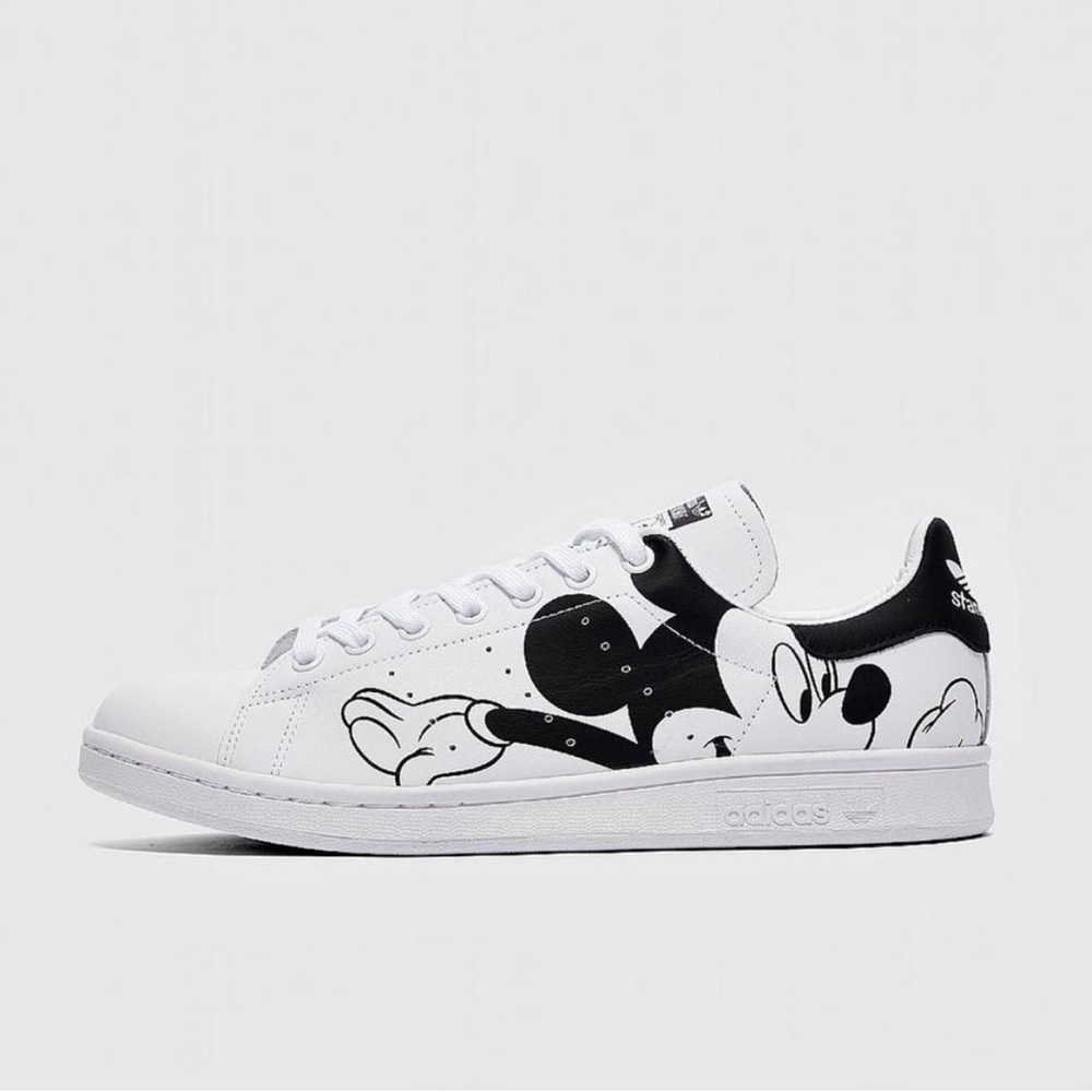 Adidas Stan Smith Mickey Disney sneakers Men’s 9